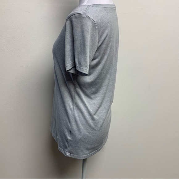 Nike |Women's Size Small| Gray Short Sleeve Logo Activewear Dri Fit T-Shirt Top - Picture 6 of 10
